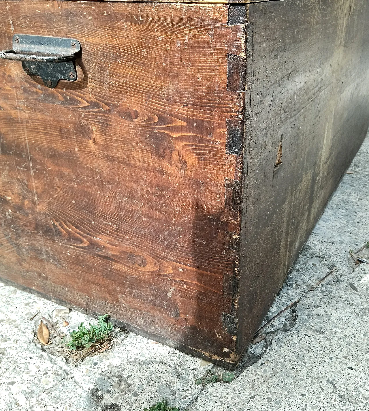 Westinghouse wood trunk with metal details, 1940s 8