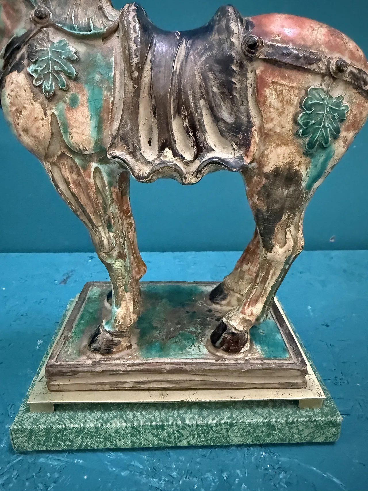 Painted ceramic horse from China, 1950s 4