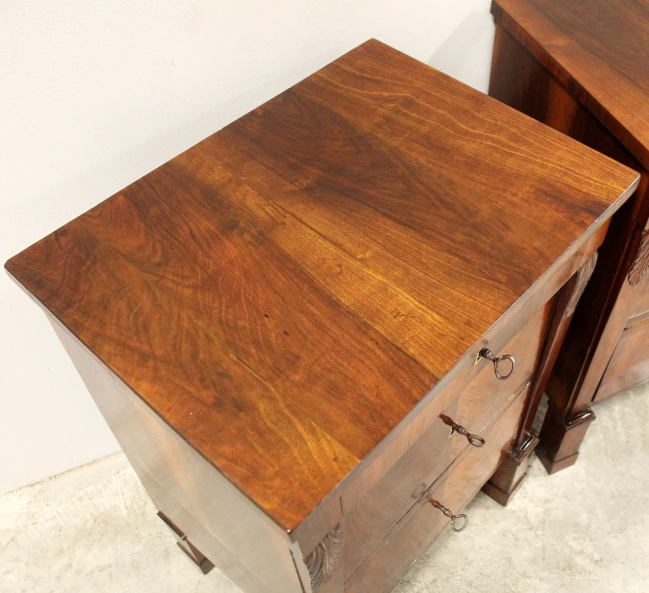 Pair of Empire walnut chests of drawers, Italy, 19th century 6