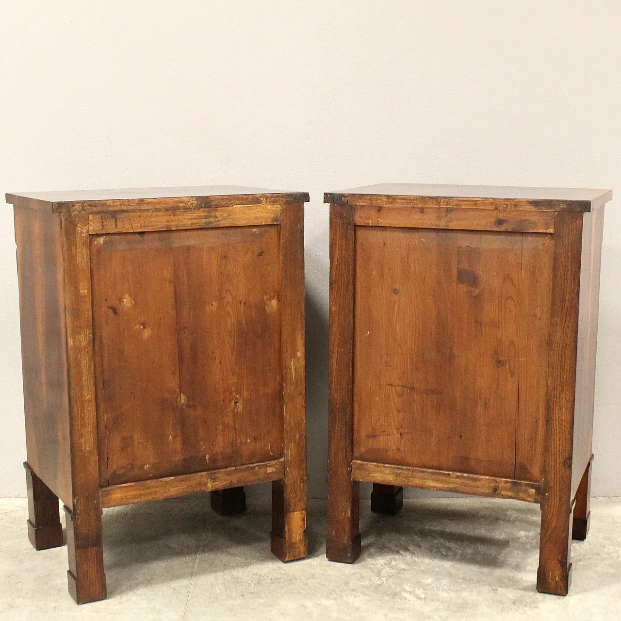 Pair of Empire walnut chests of drawers, Italy, 19th century 12