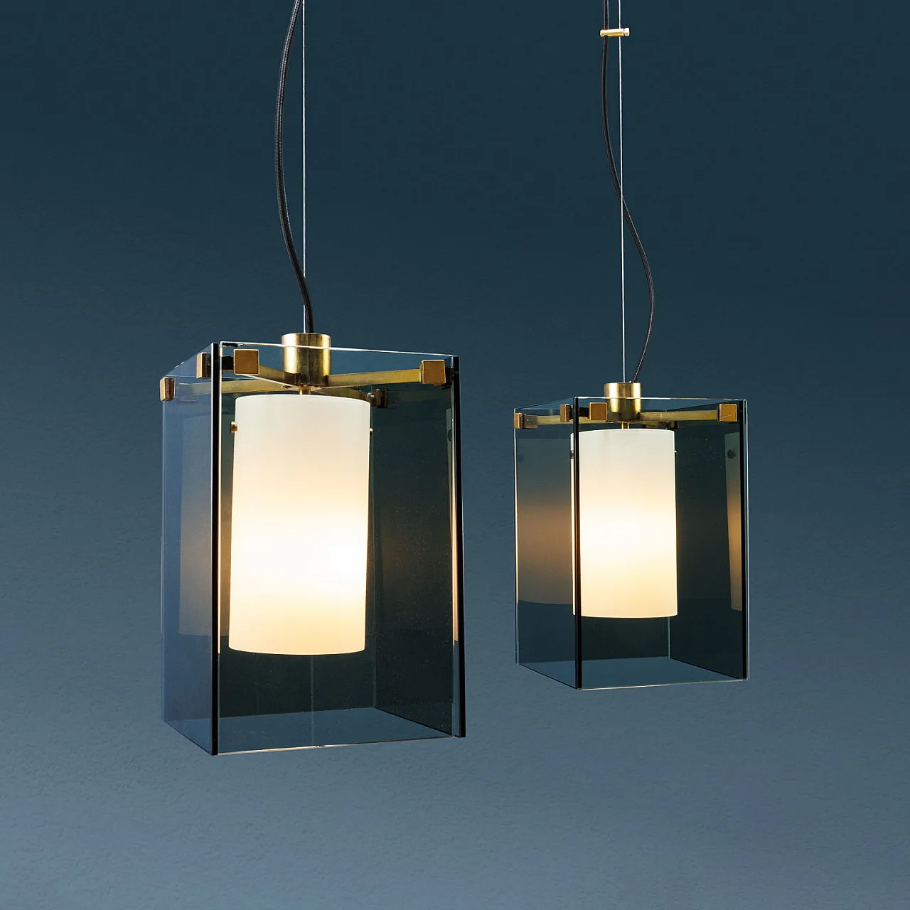 Pair of 2211 ceiling lamps by Max Ingrand for Fontana Arte, 1960s 3