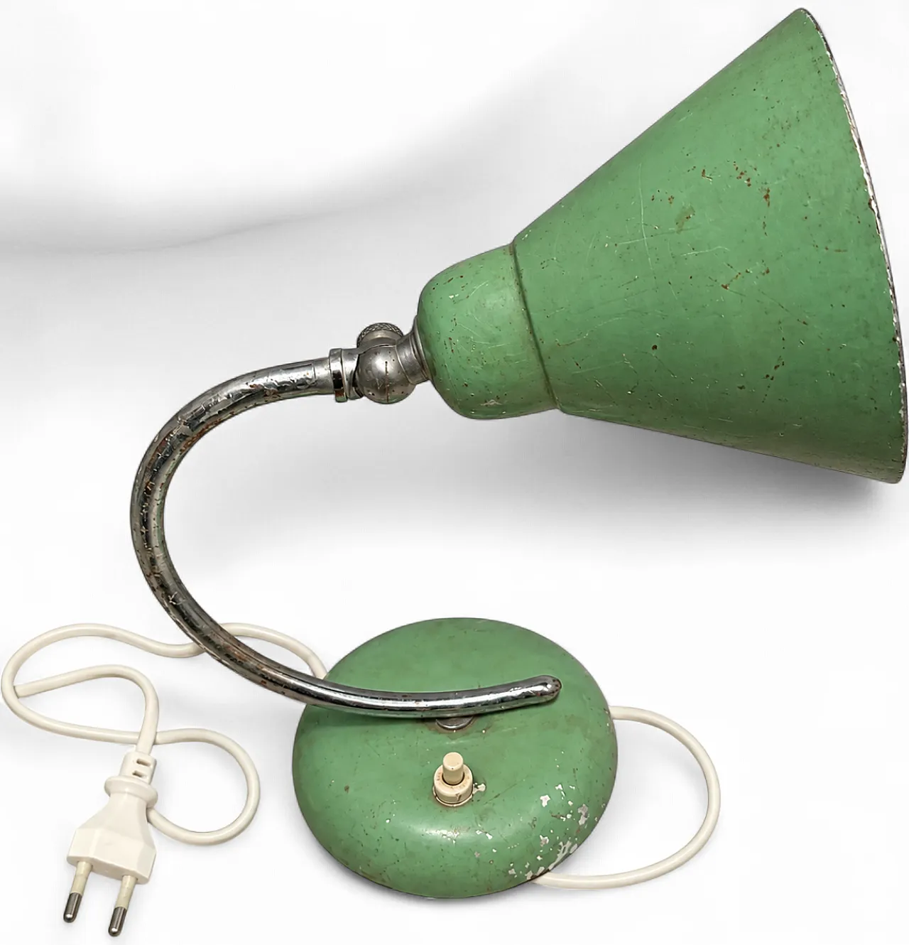 1960s industrial style table lamp 8