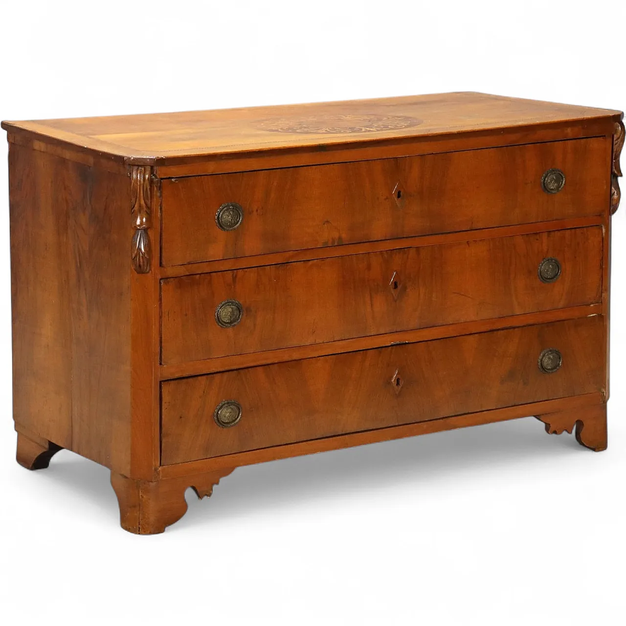 Walnut chest of drawers with central inlay, early 20th century 11