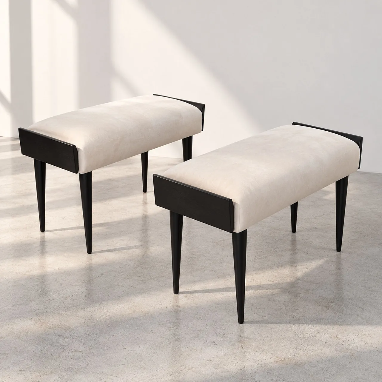 Pair of poufs in ebonized wood and velvet, Ico Parisi style, 1950s 4