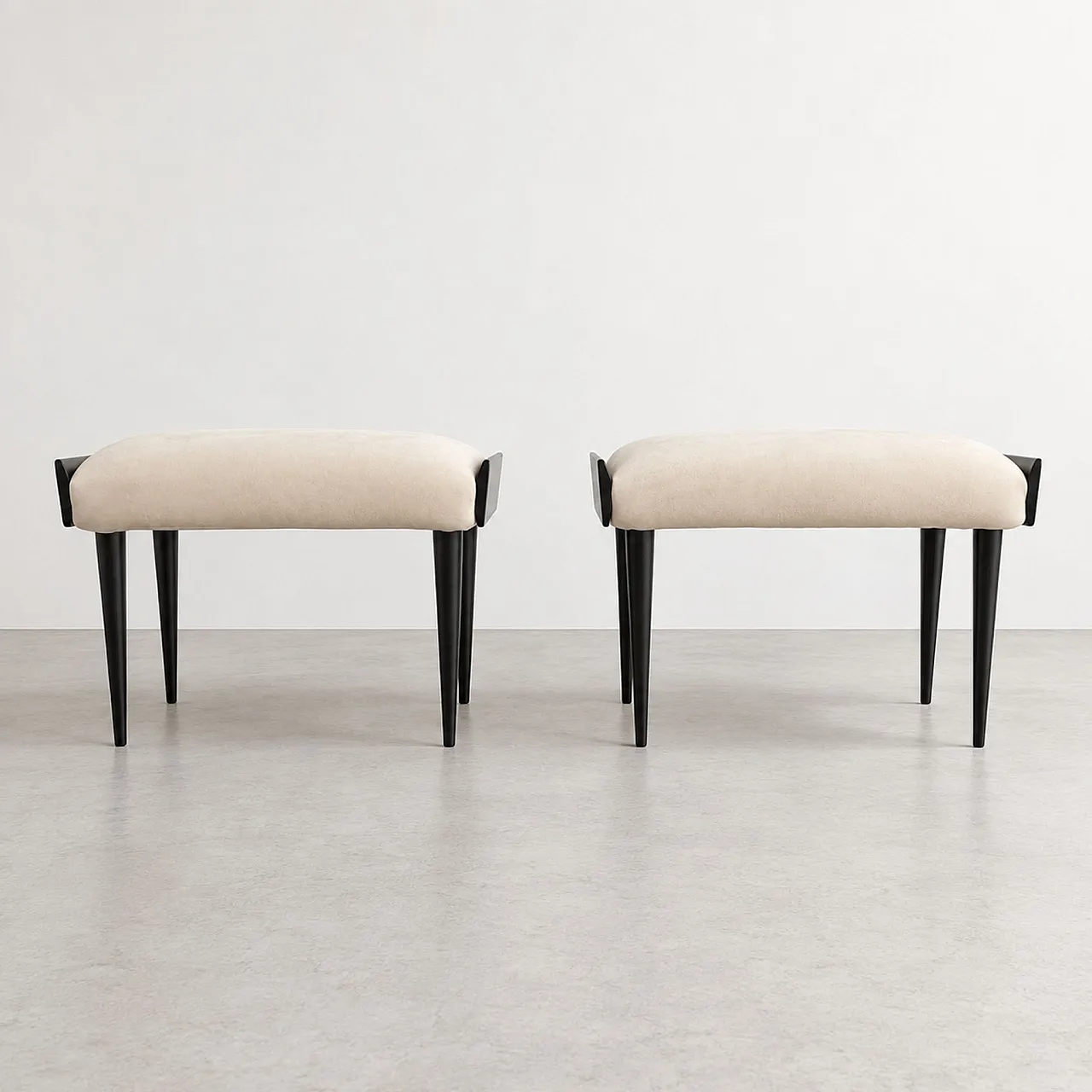Pair of poufs in ebonized wood and velvet, Ico Parisi style, 1950s 6
