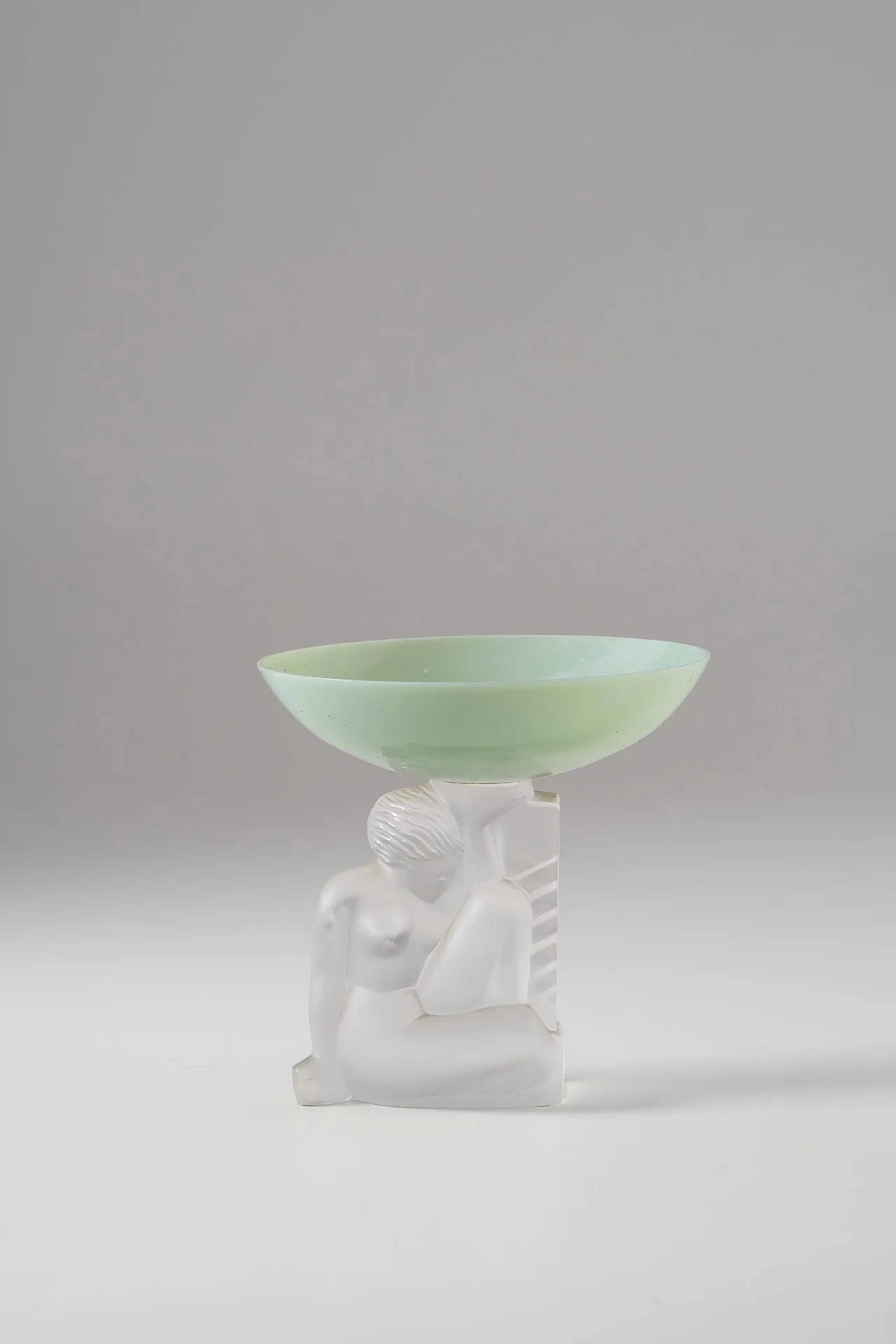 Art Deco crystal cake stand, Cristal Sèvres, France, circa 1930s 2
