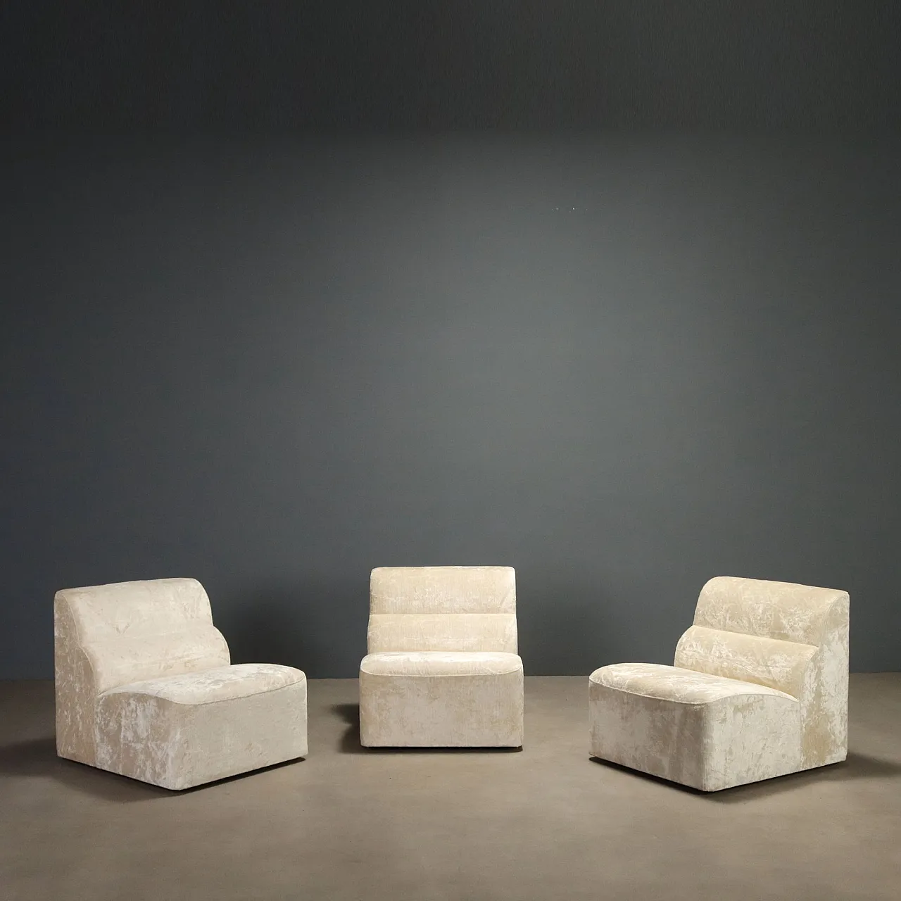 3 Poltrone Antelami di Kazuhide Takahama per Simon Gavina, anni '70 1