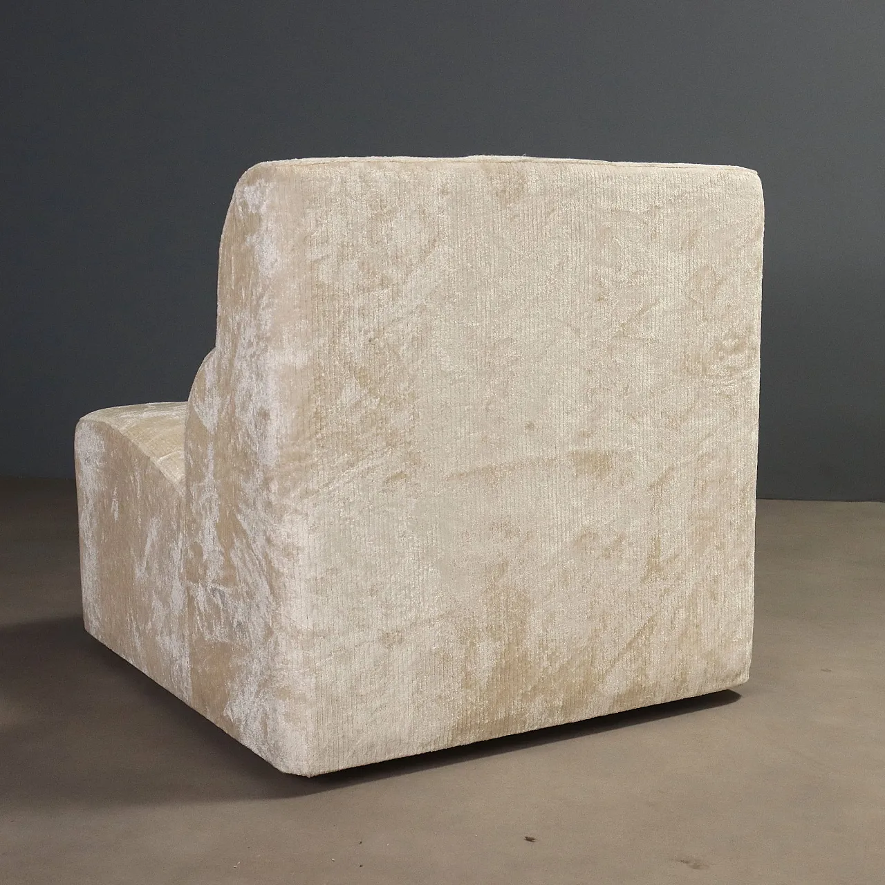 3 Poltrone Antelami di Kazuhide Takahama per Simon Gavina, anni '70 7