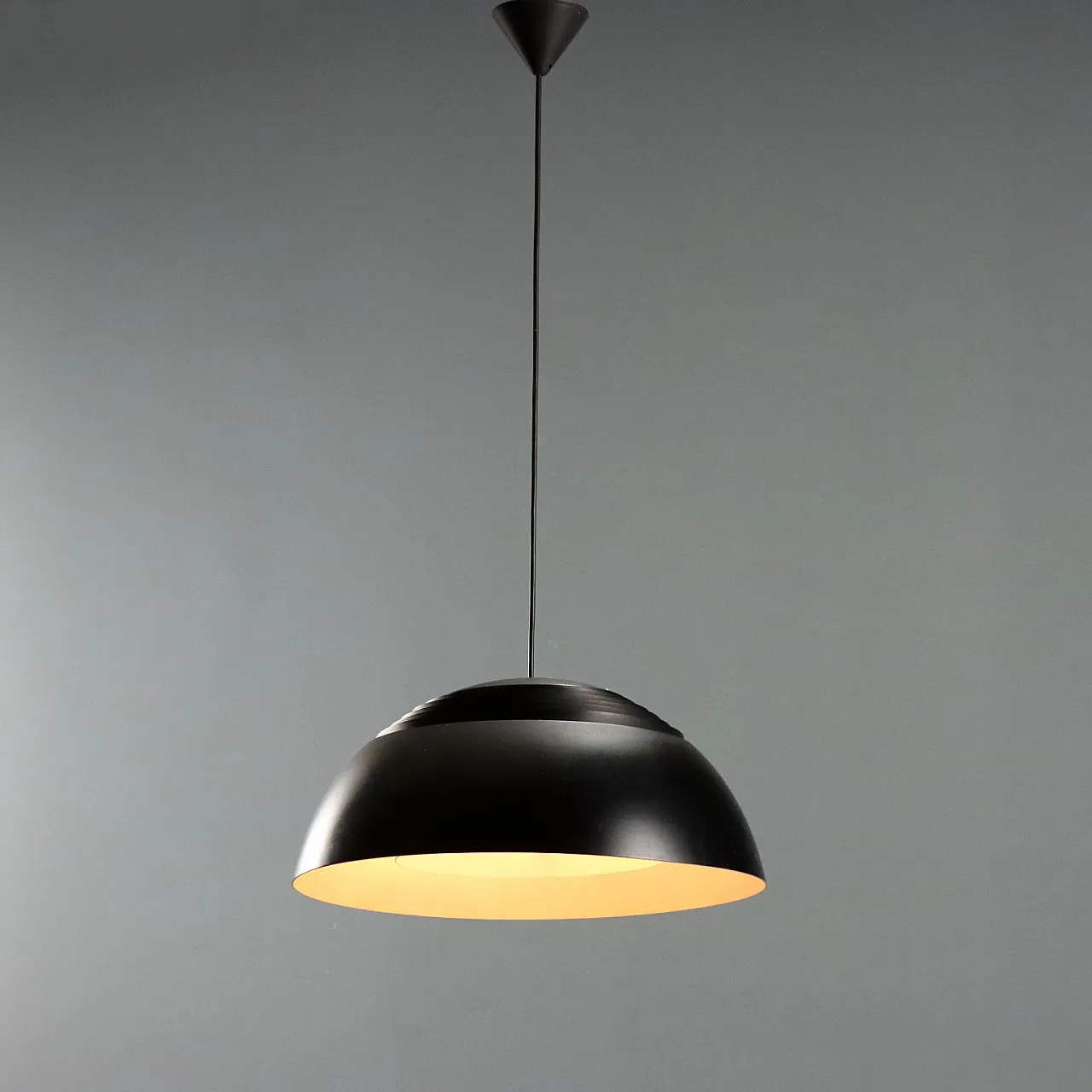 Lampada AJ-Pendel di Arne Jacobsen per Louis Poulsen, anni '60 1