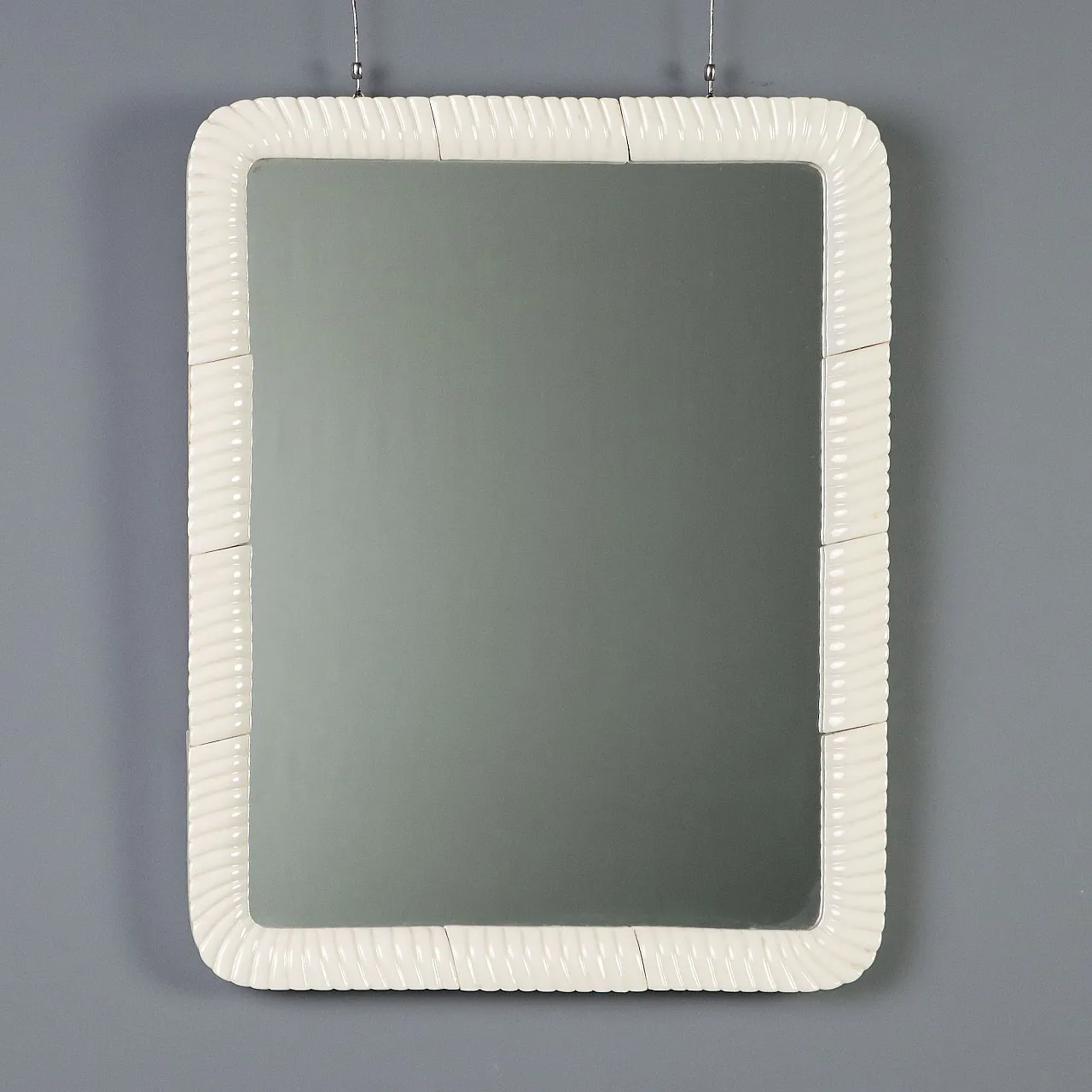 Specchio con cornice in ceramica, fine '900 1