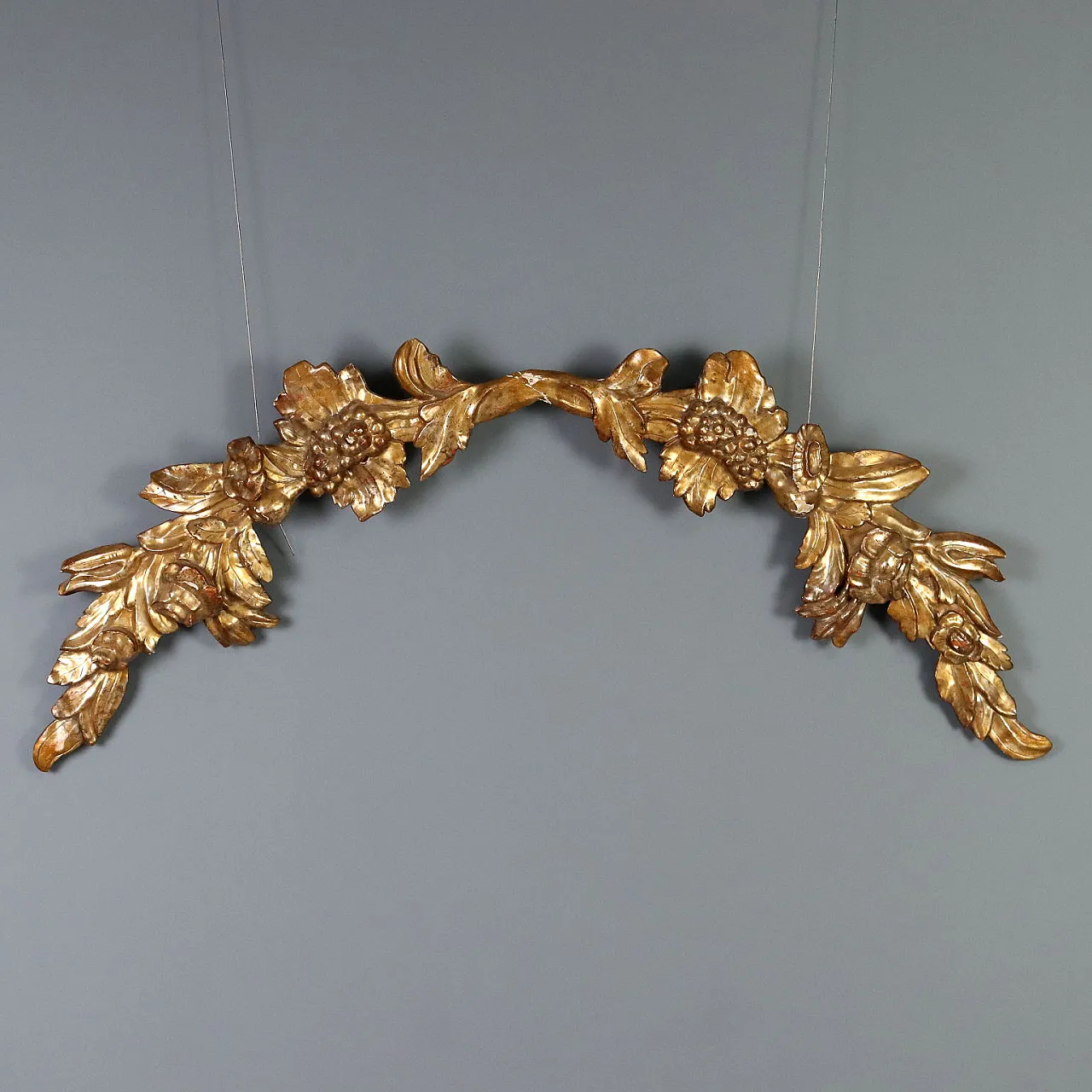 Baroque frieze in carved and gilded wood, 18th century 1