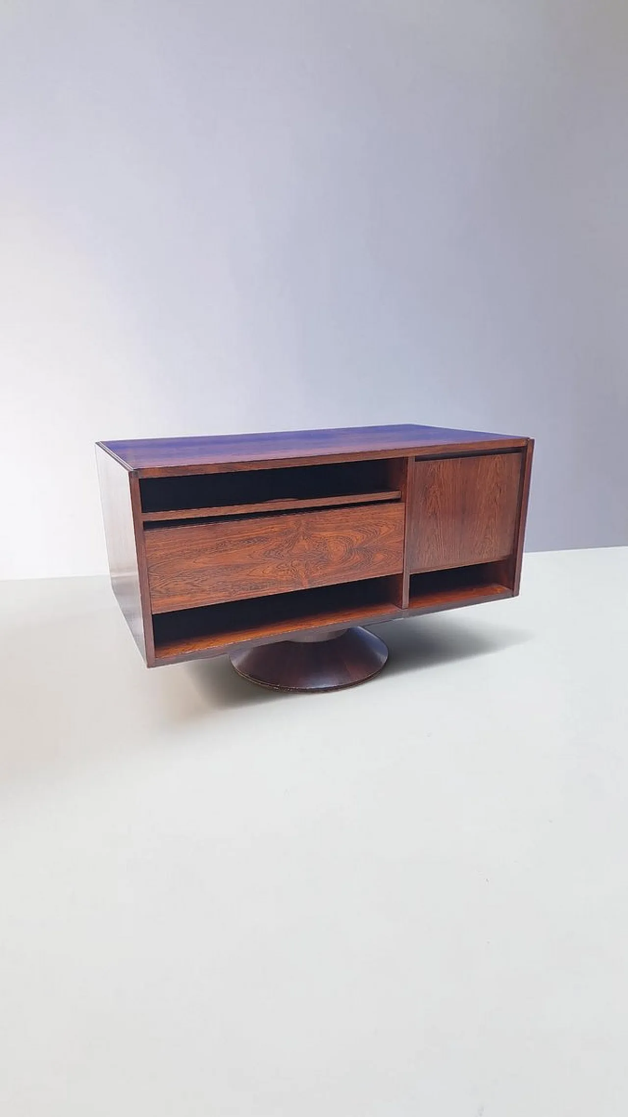 Revolving bar cabinet by Gianfranco Frattini for Bernini, 1960s 1