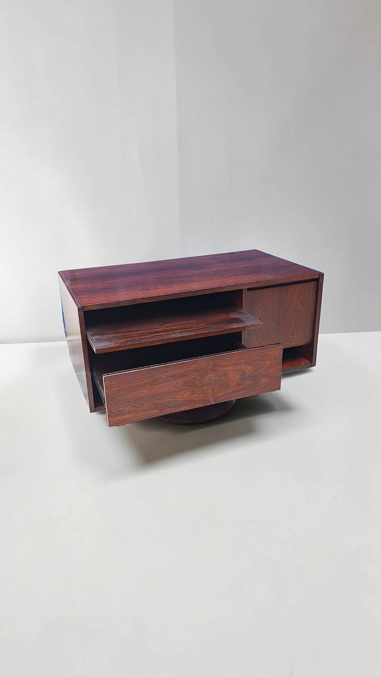 Revolving bar cabinet by Gianfranco Frattini for Bernini, 1960s 3