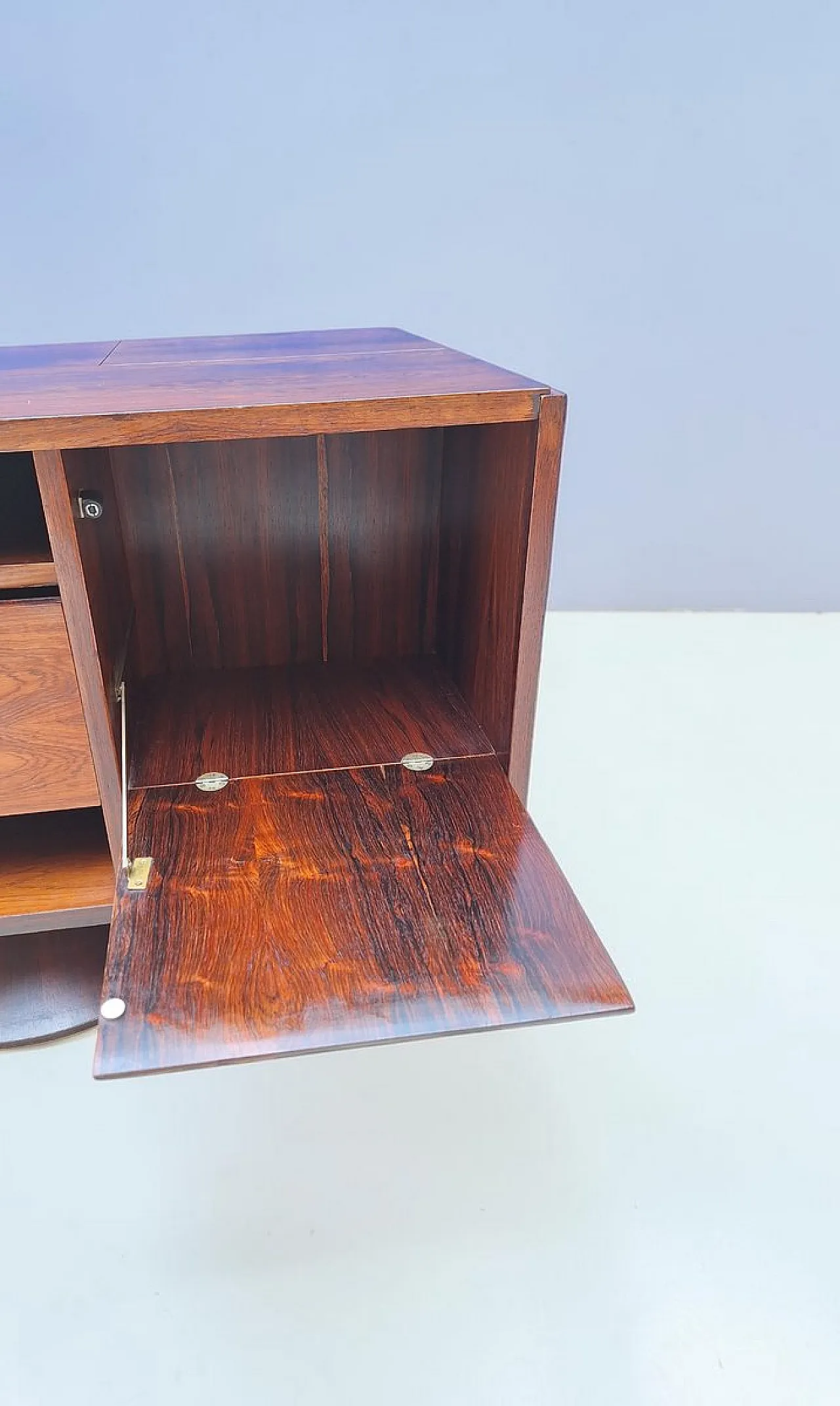 Revolving bar cabinet by Gianfranco Frattini for Bernini, 1960s 9