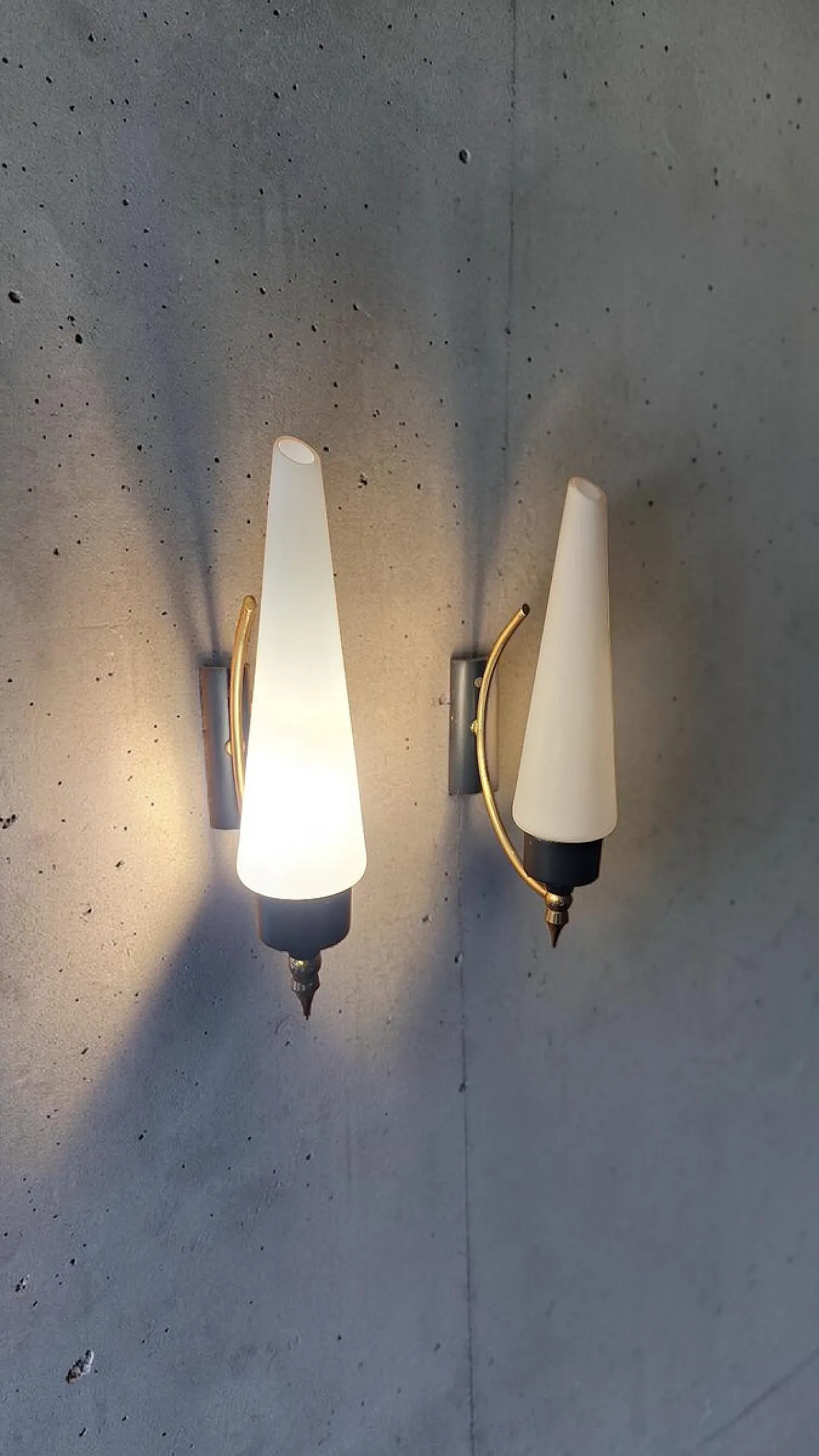 Pair of opaline glass and brass wall lamps from Stilnovo, 1950s 1