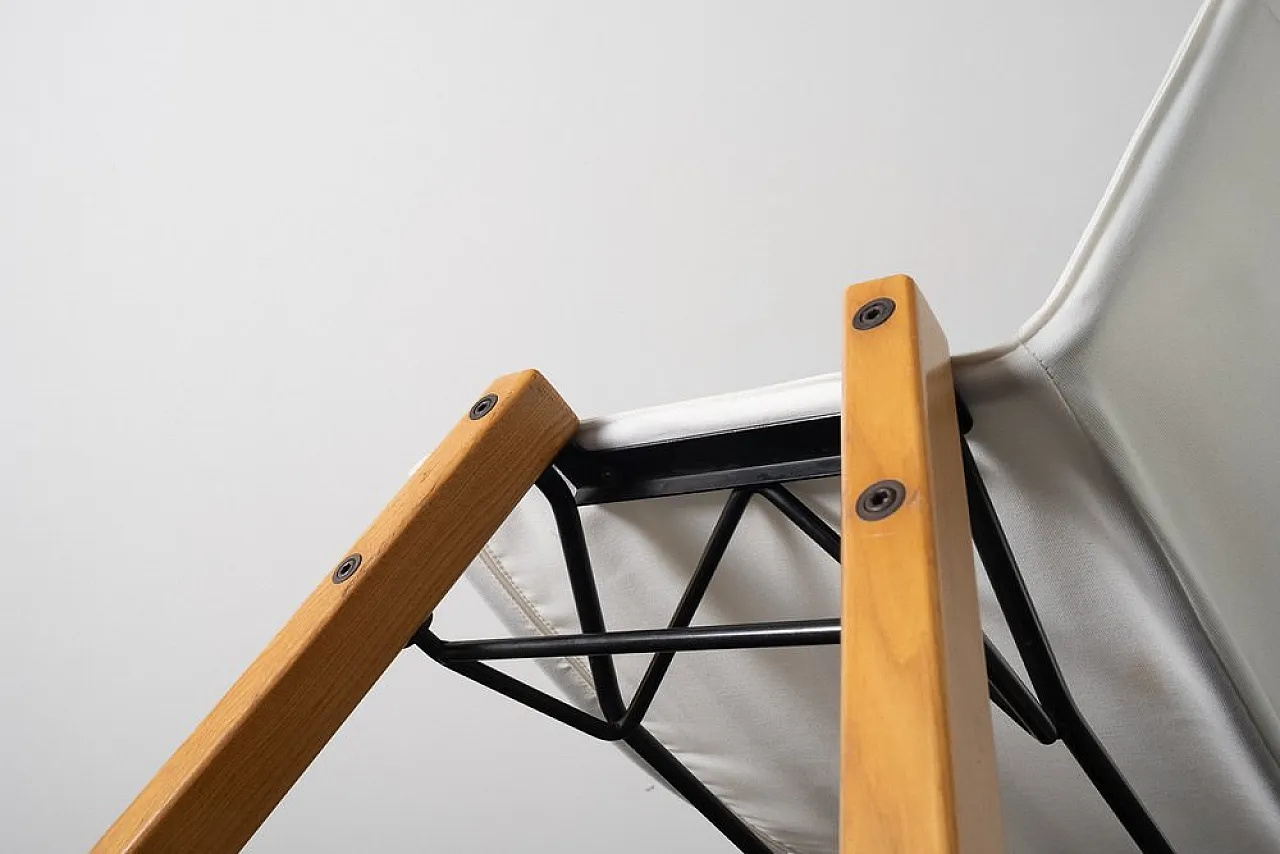 4 Chairs in white leather, 1970s 4