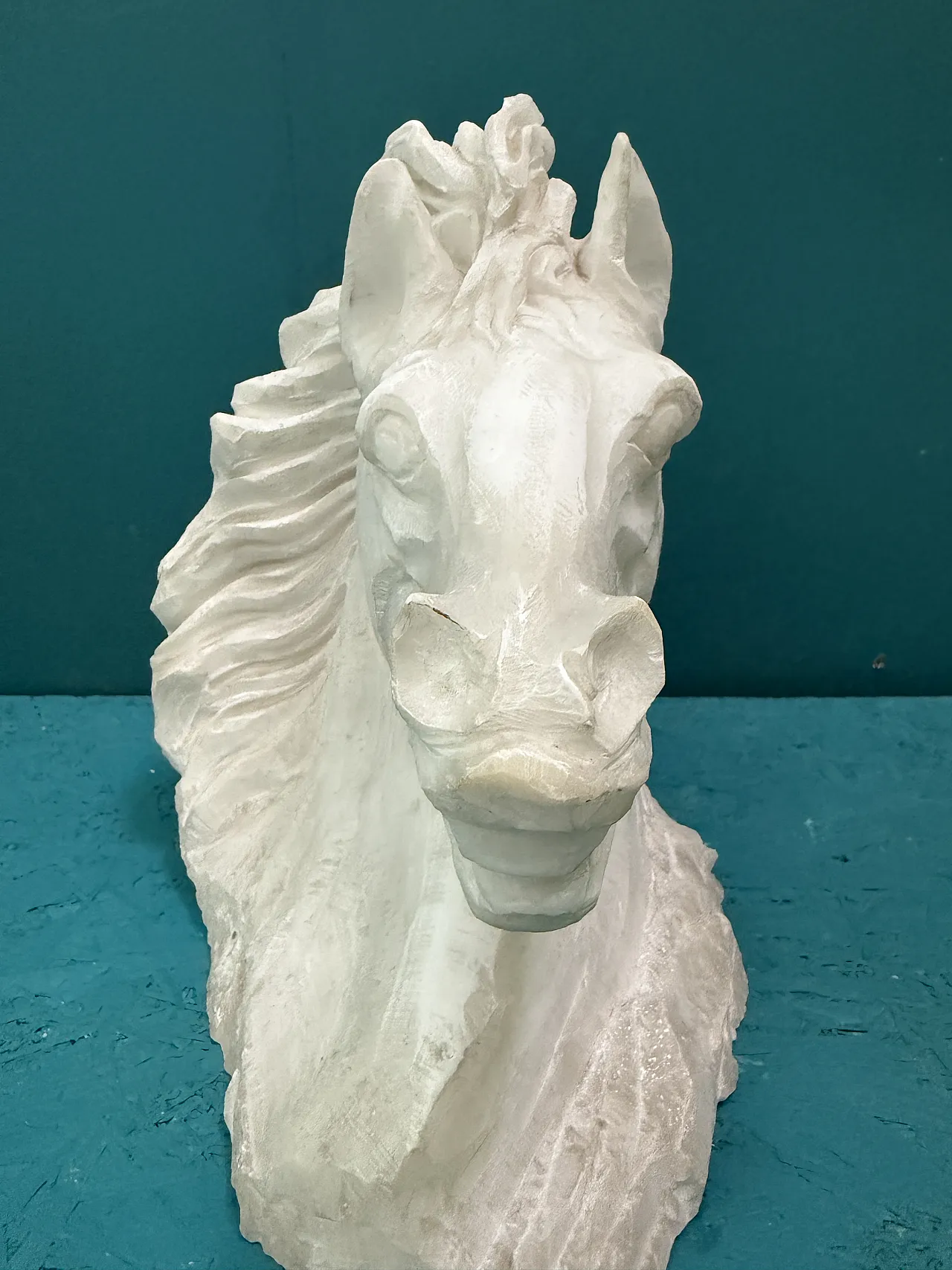 Alabaster horse's head sculpture, 20th century 6