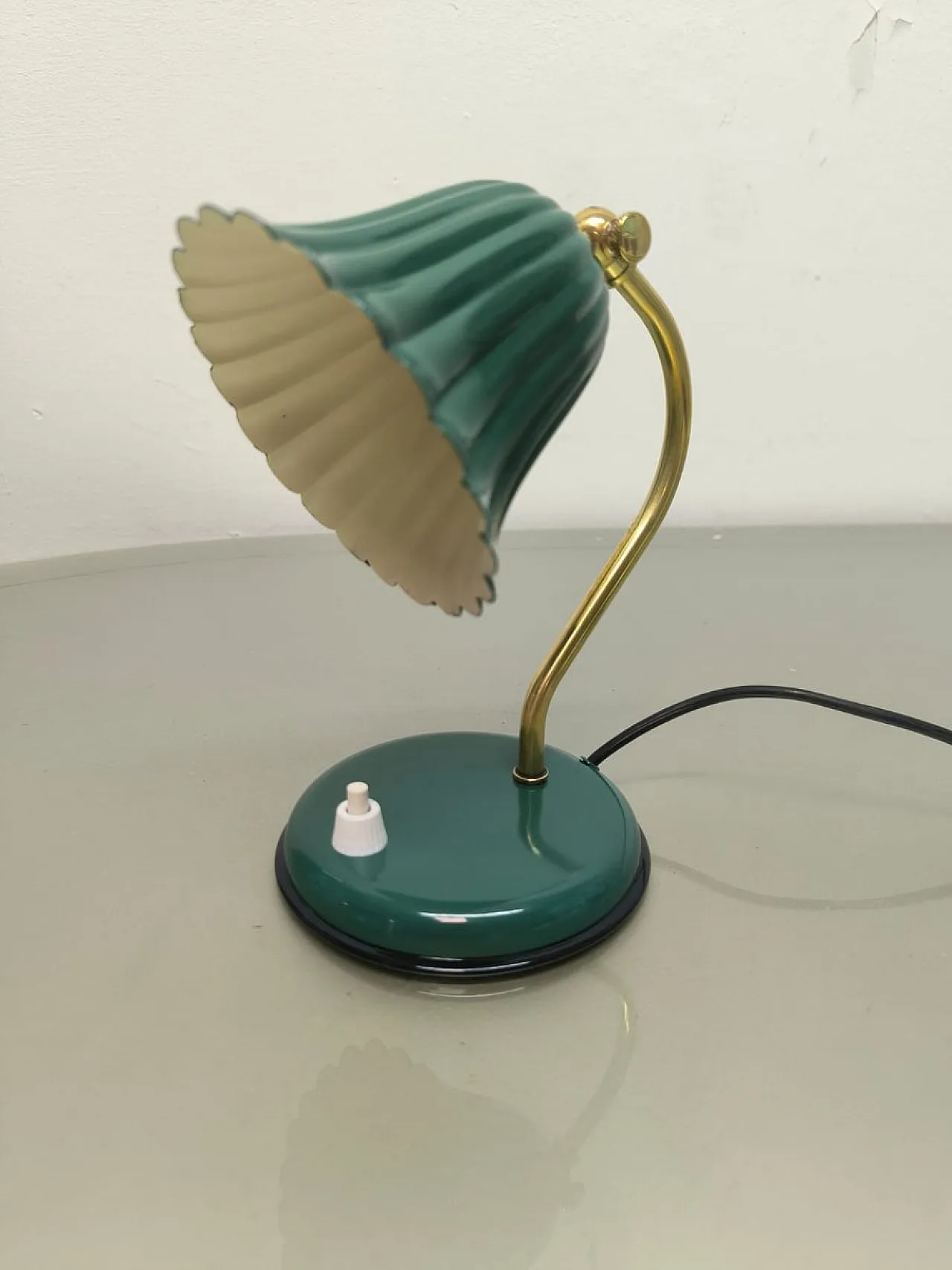 Lampada da tavolo con cupola regolabile, anni '50 2