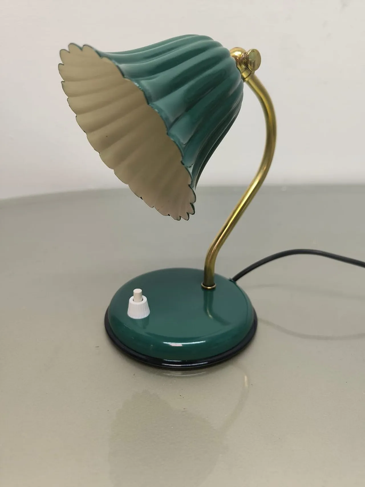 Lampada da tavolo con cupola regolabile, anni '50 6