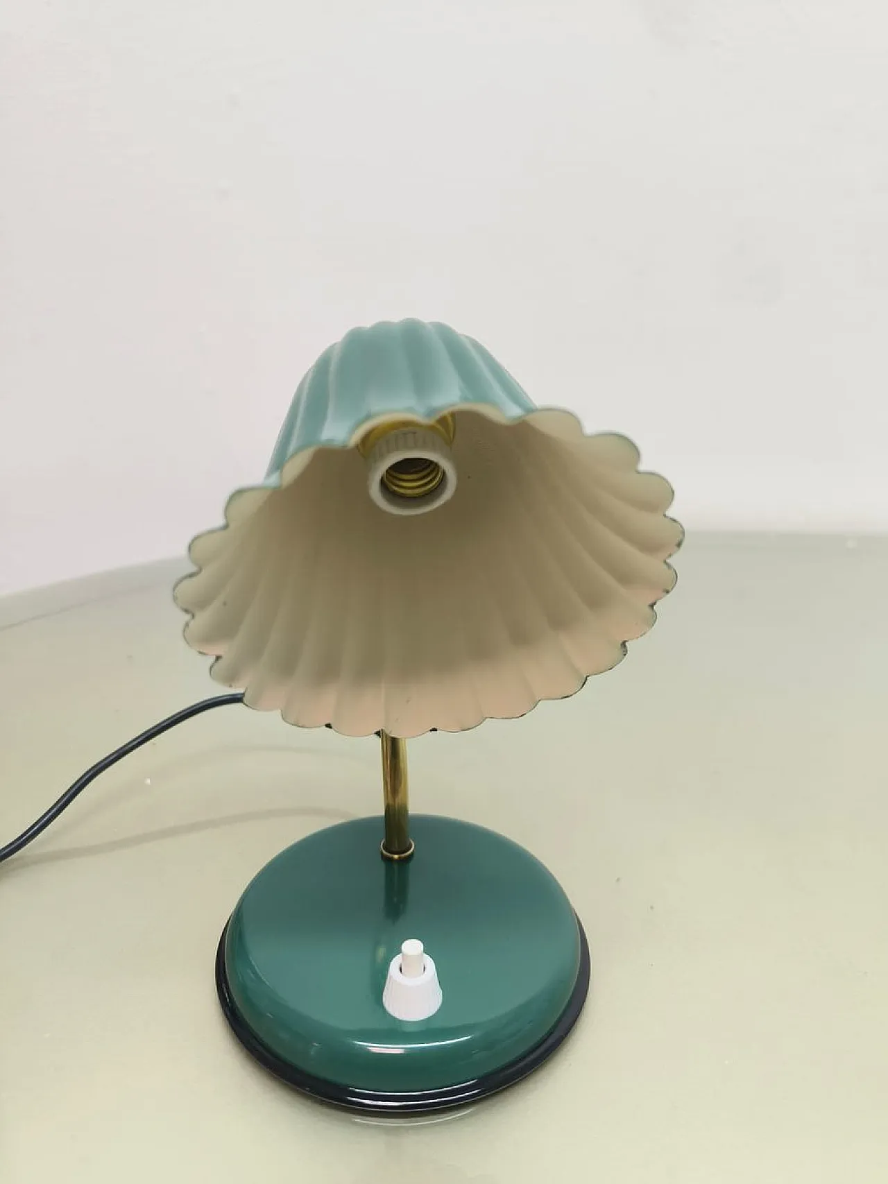 Lampada da tavolo con cupola regolabile, anni '50 9