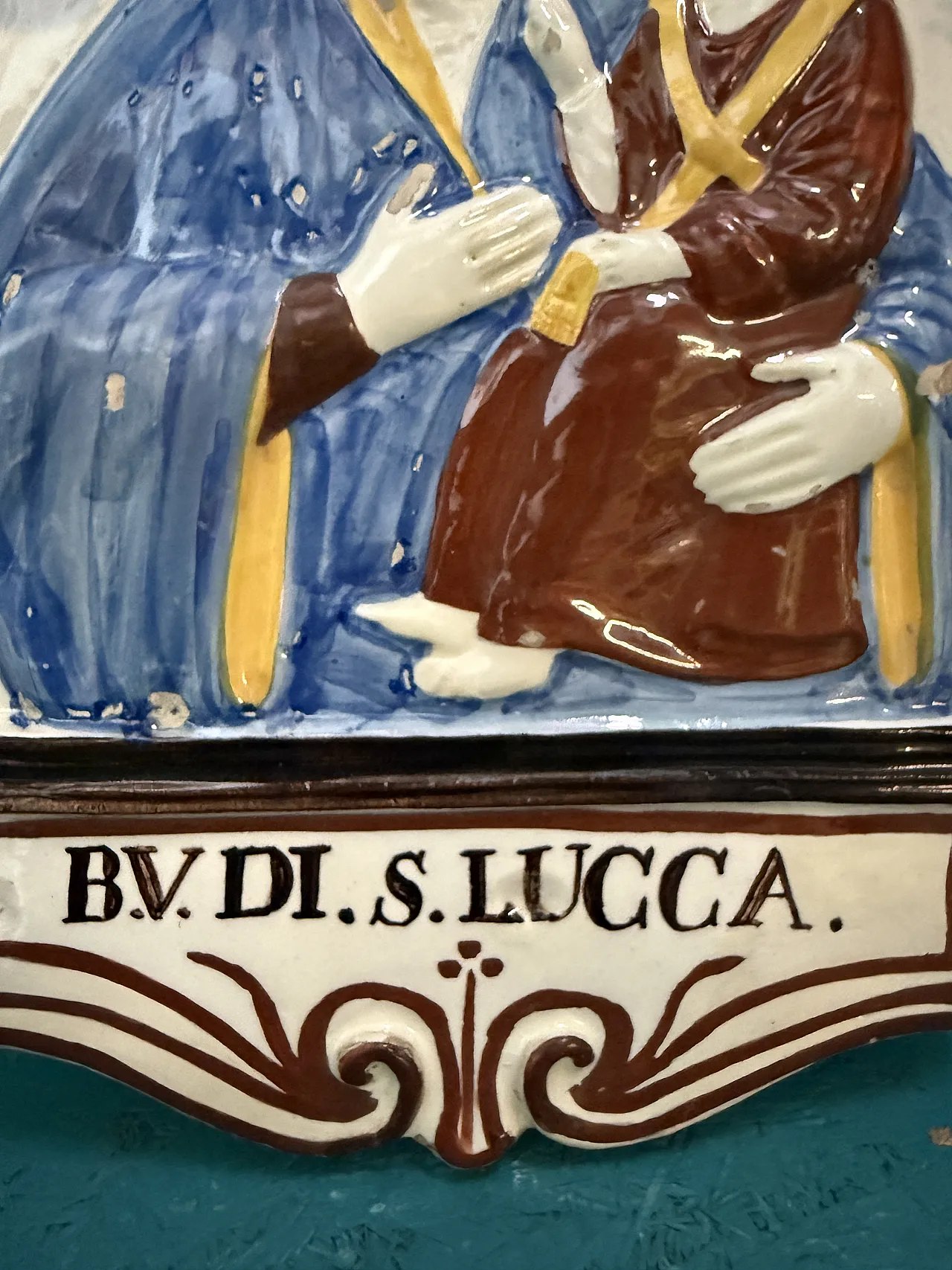 Targa devozionale in maiolica raffigura la Beata Vergine, ‘800 6