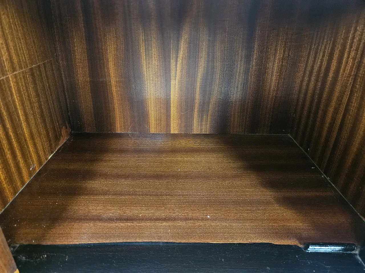 1960s mahogany burl bedside tables with glass top 16