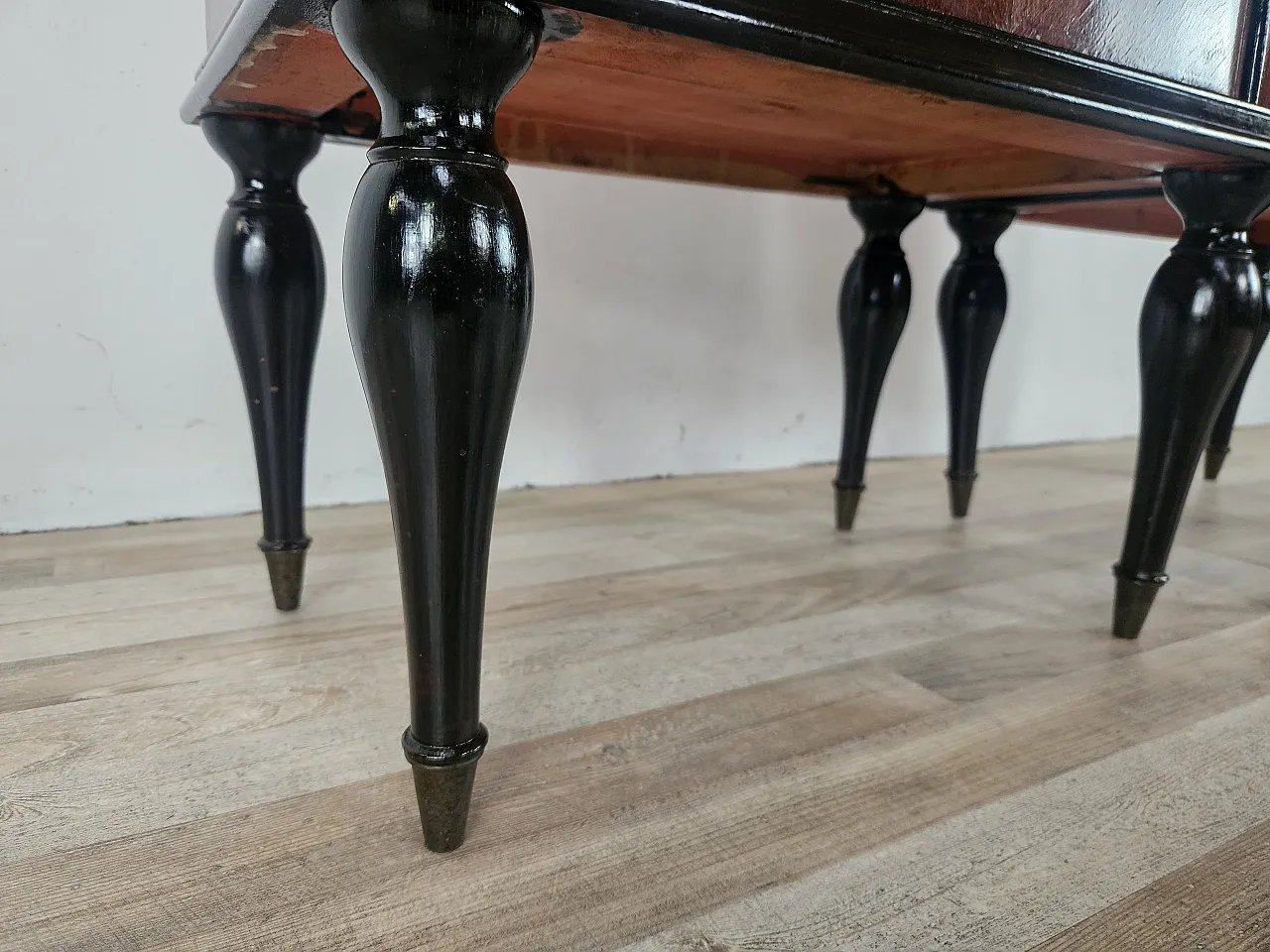 1960s mahogany burl bedside tables with glass top 19