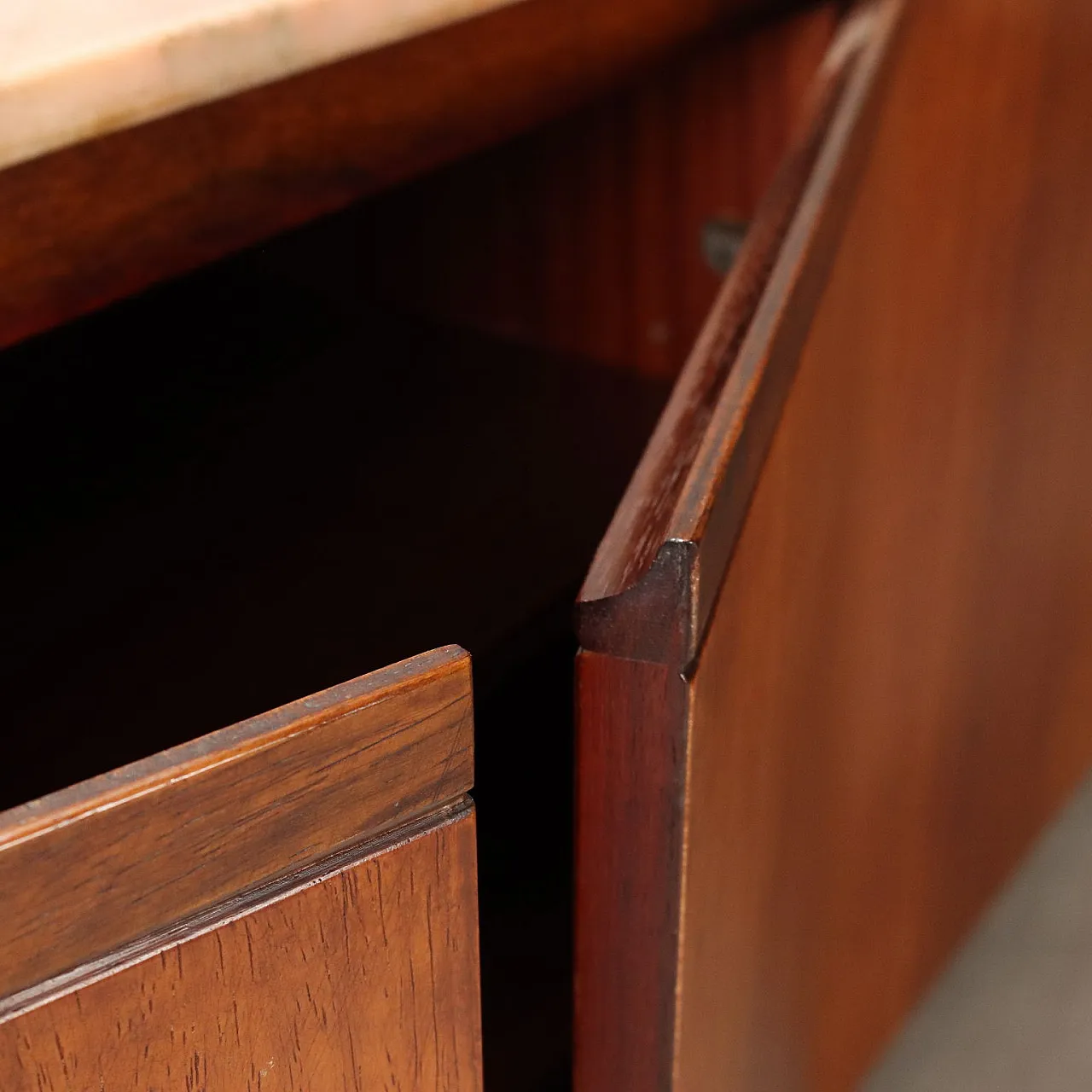 Credenza in legno e marmo, anni '60 6