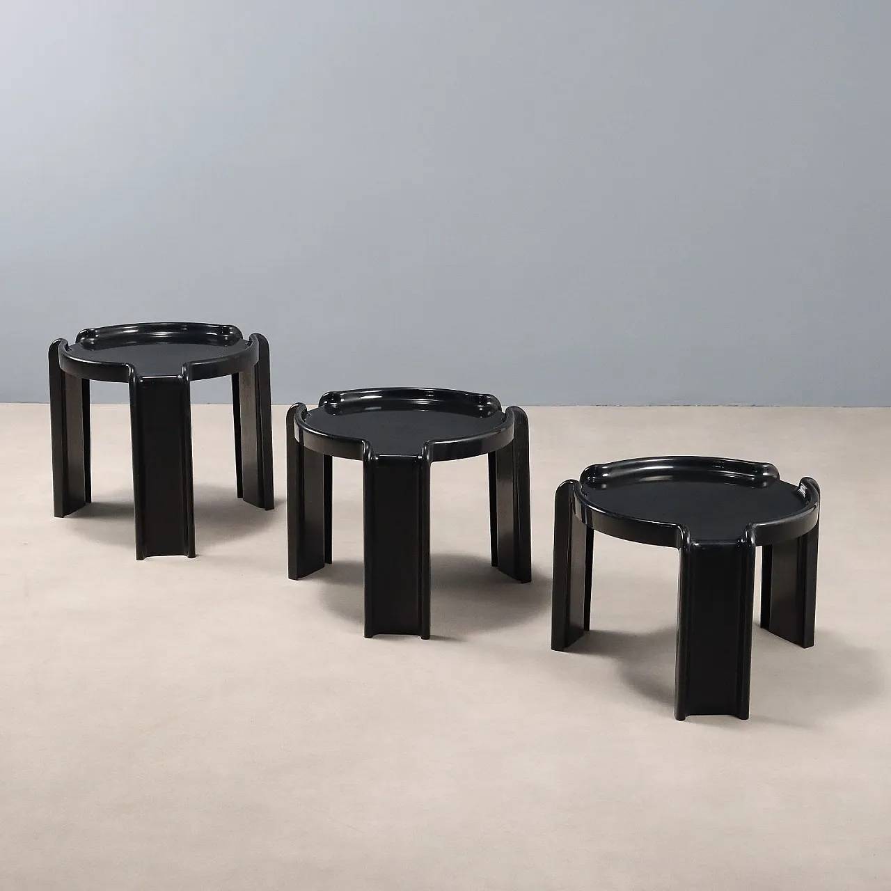 3 Kartell nest tables, 20th century 1
