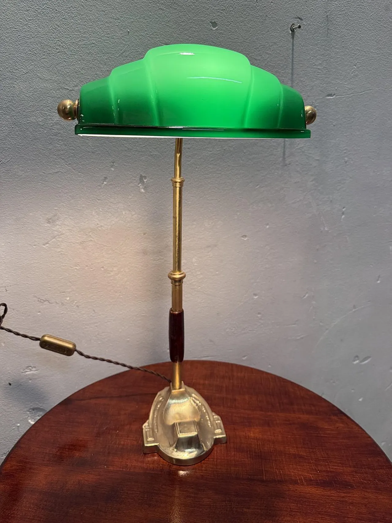 Churchill ministerial lamp in brass and green opaline glass, 1920s 3