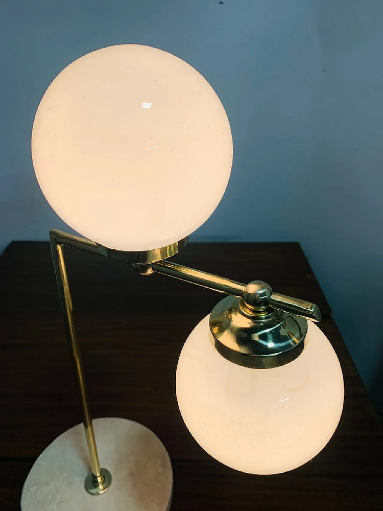 Art Deco table lamp in brass and marble with opaline glass spheres, Italy, 1940s 2