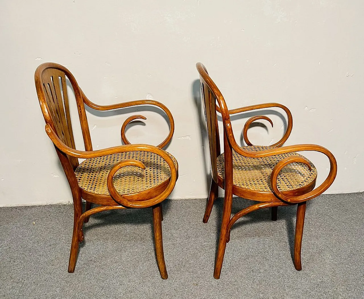 Art Nouveau armchairs by Michael Thonet for Thonet, late 19th century, set of 2 2