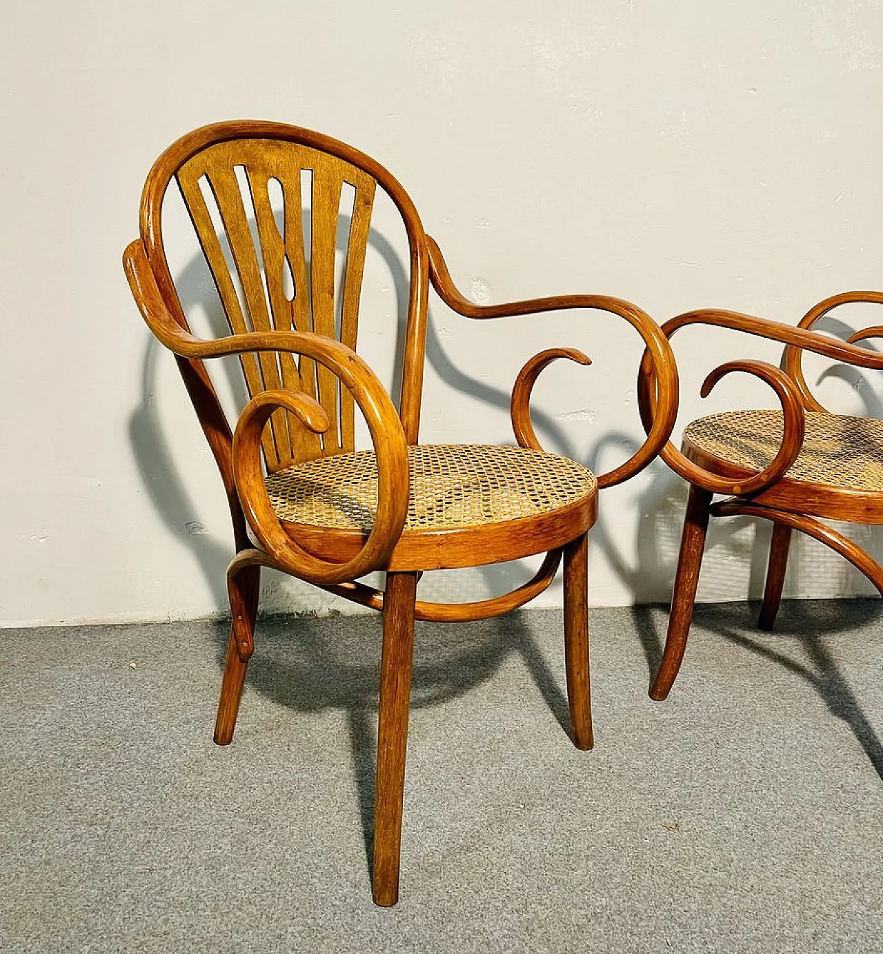 Art Nouveau armchairs by Michael Thonet for Thonet, late 19th century, set of 2 4