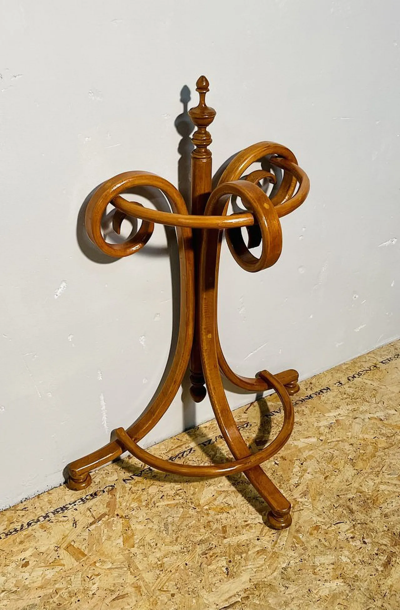 Umbrella stand by Michael Thonet for Thonet, late 19th century 3