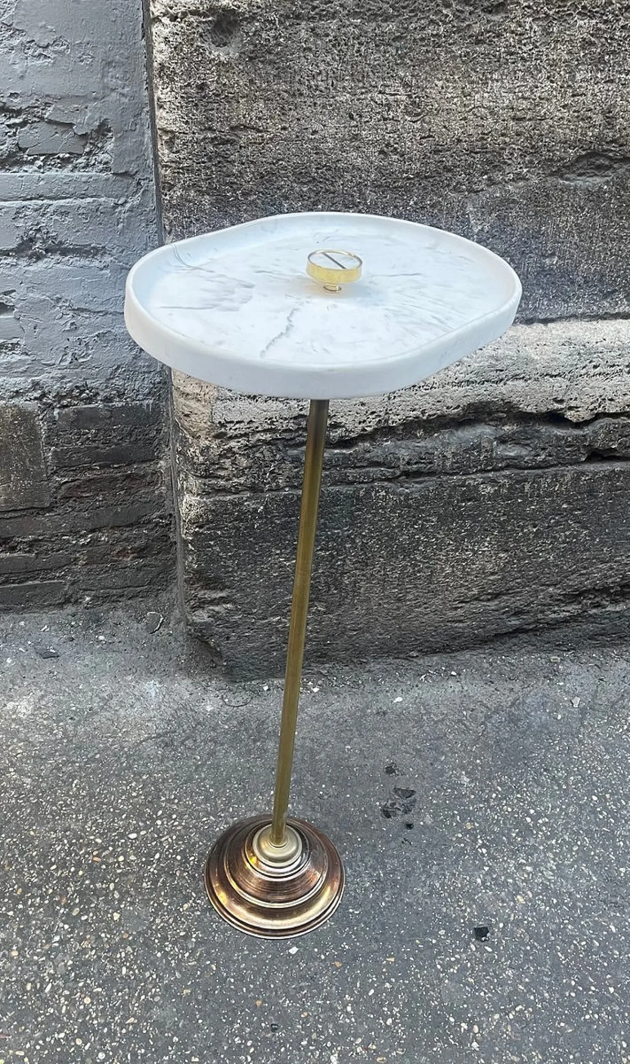 Brass and marble coin tray table, 1960s 7