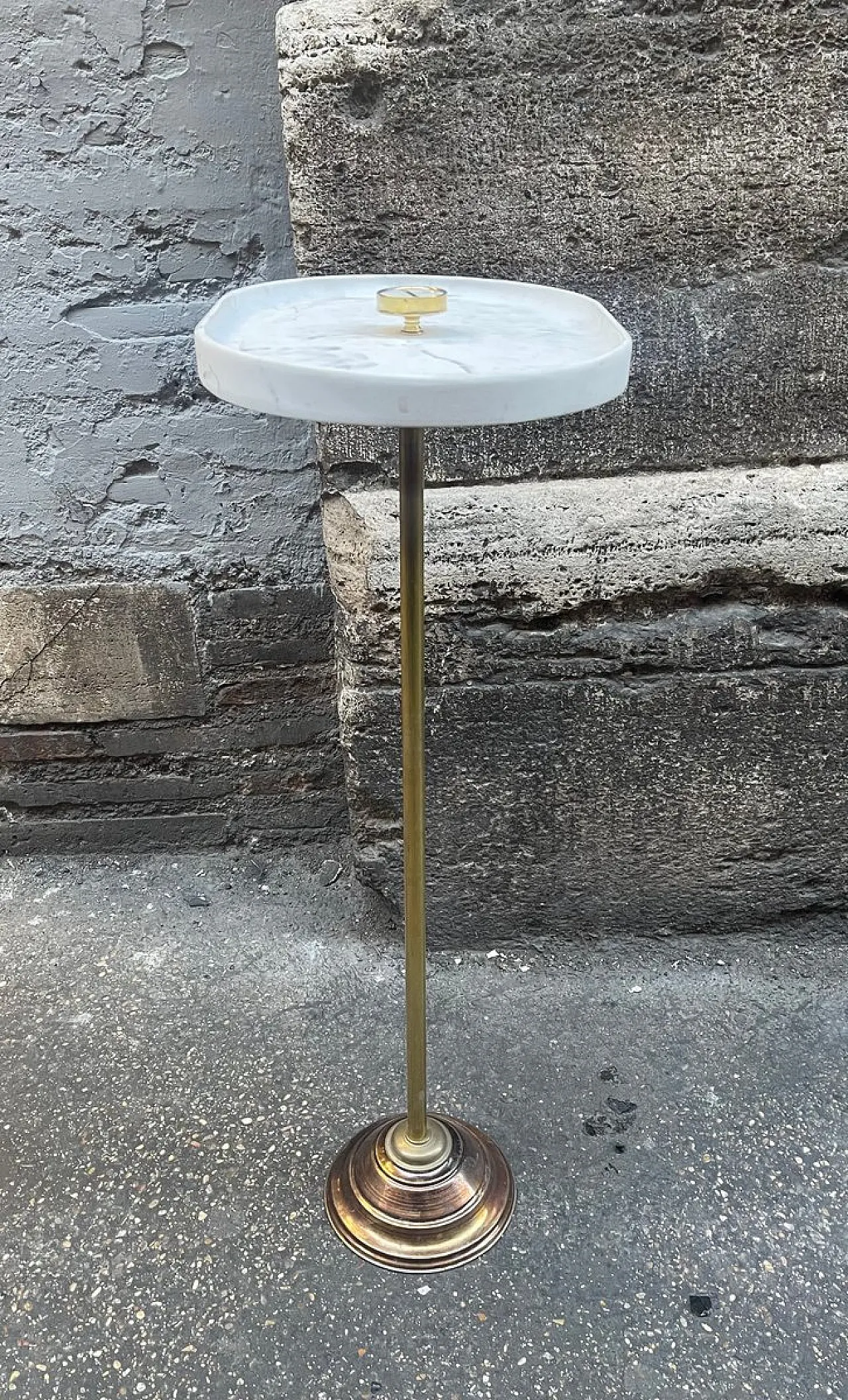 Brass and marble coin tray table, 1960s 8