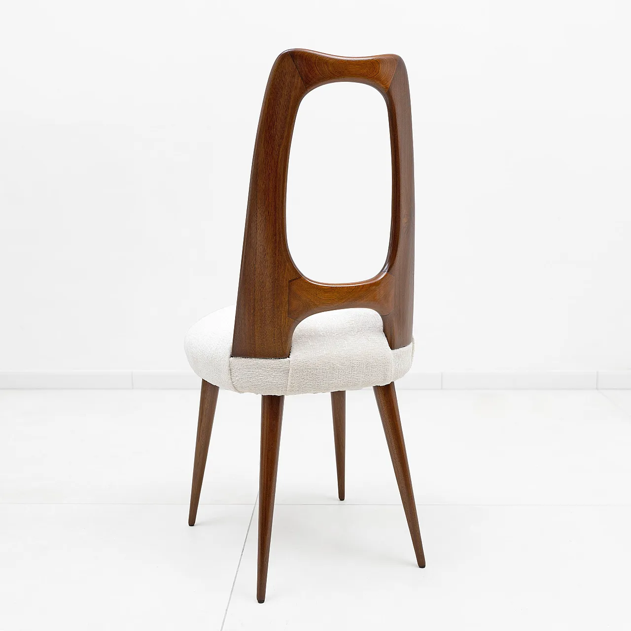 Four mid-century Italian walnut dining chairs, 1950 6