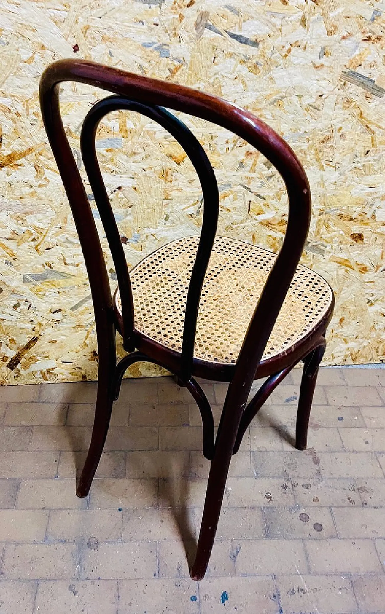Sedia da bistrò Art Nouveau con seduta in paglia di Vienna di Michael Thonet per Thonet, anni '30 3