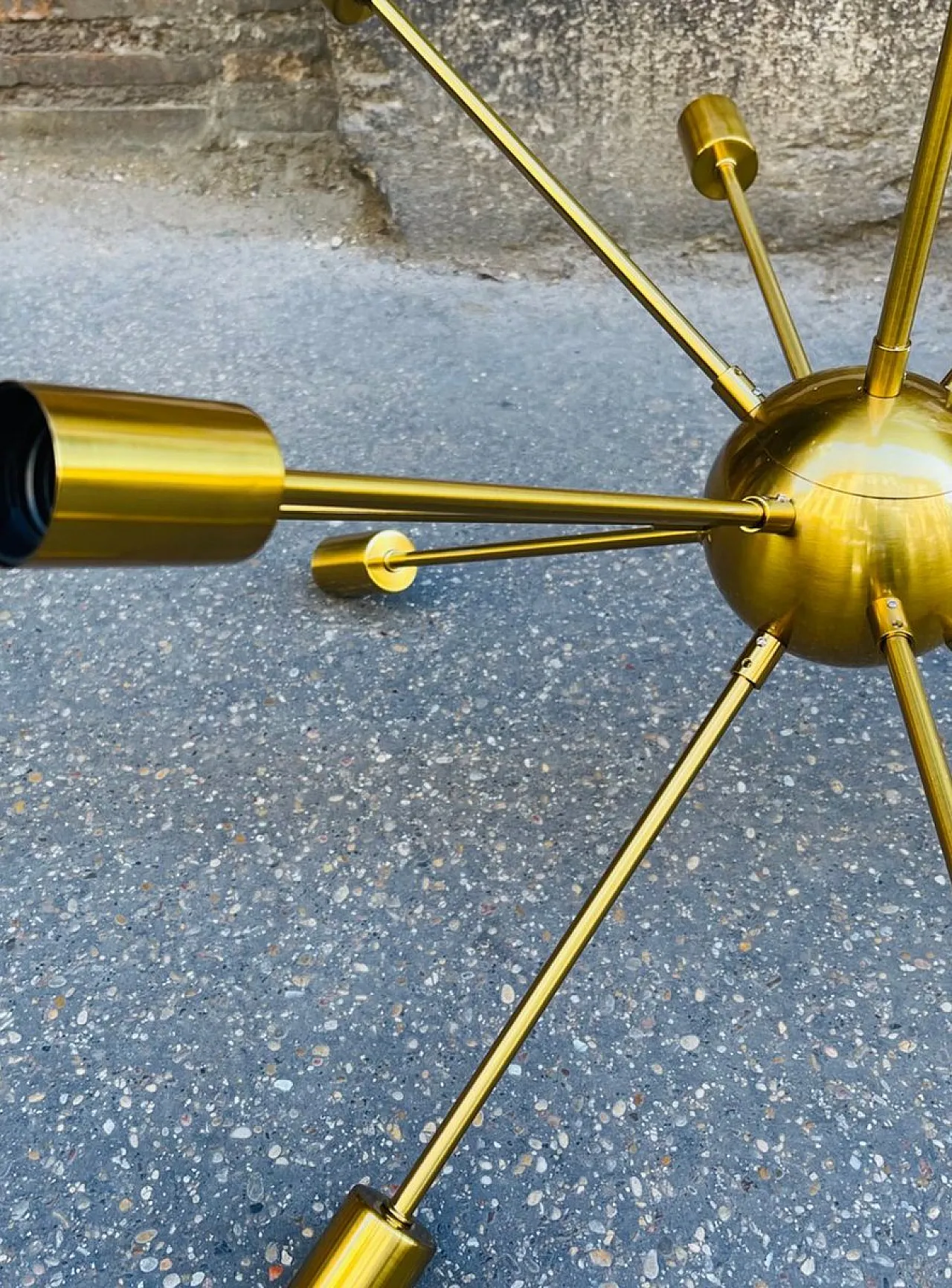 Lampadario Sputnik a 12 luci in ottone, anni '70 3