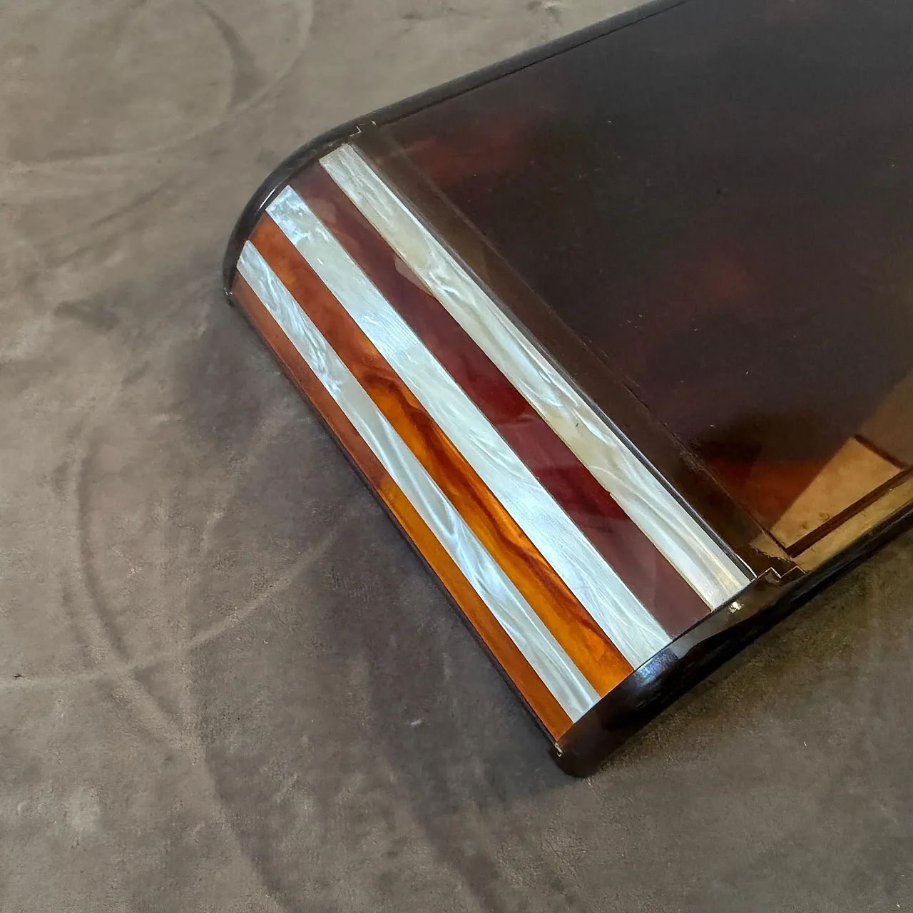 Faux tortoiseshell lucite games box by Renzo Romagnoli, 1970s 3