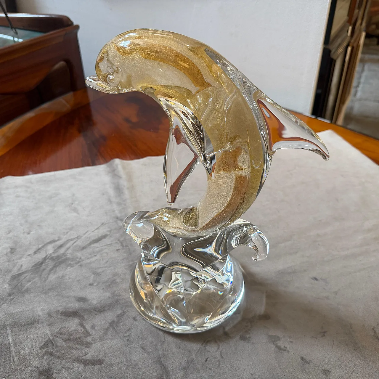 Barovier style modern white and gold Murano glass dolphin, 1990s 5