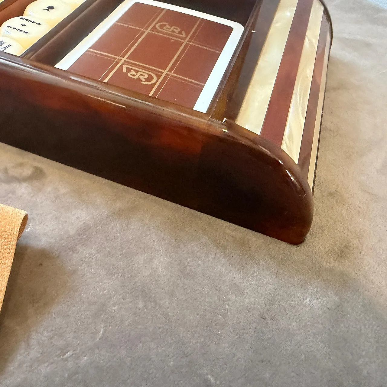 Faux tortoiseshell lucite games box by Renzo Romagnoli, 1970s 7