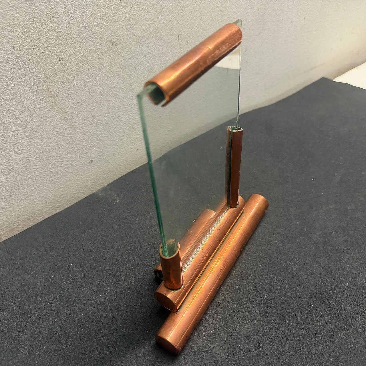 Authentic Art Deco copper and glass picture frame, 1930s 12