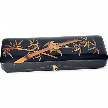 Lacquer box with gold bird and reed motif decorative, 20th Century