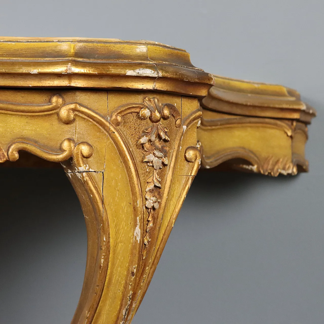 Carved and lacquered wooden console table, 19th century 4