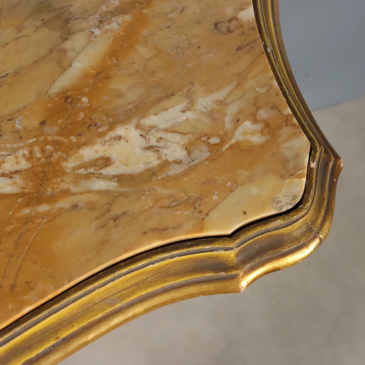 Carved and lacquered wooden console table, 19th century 10