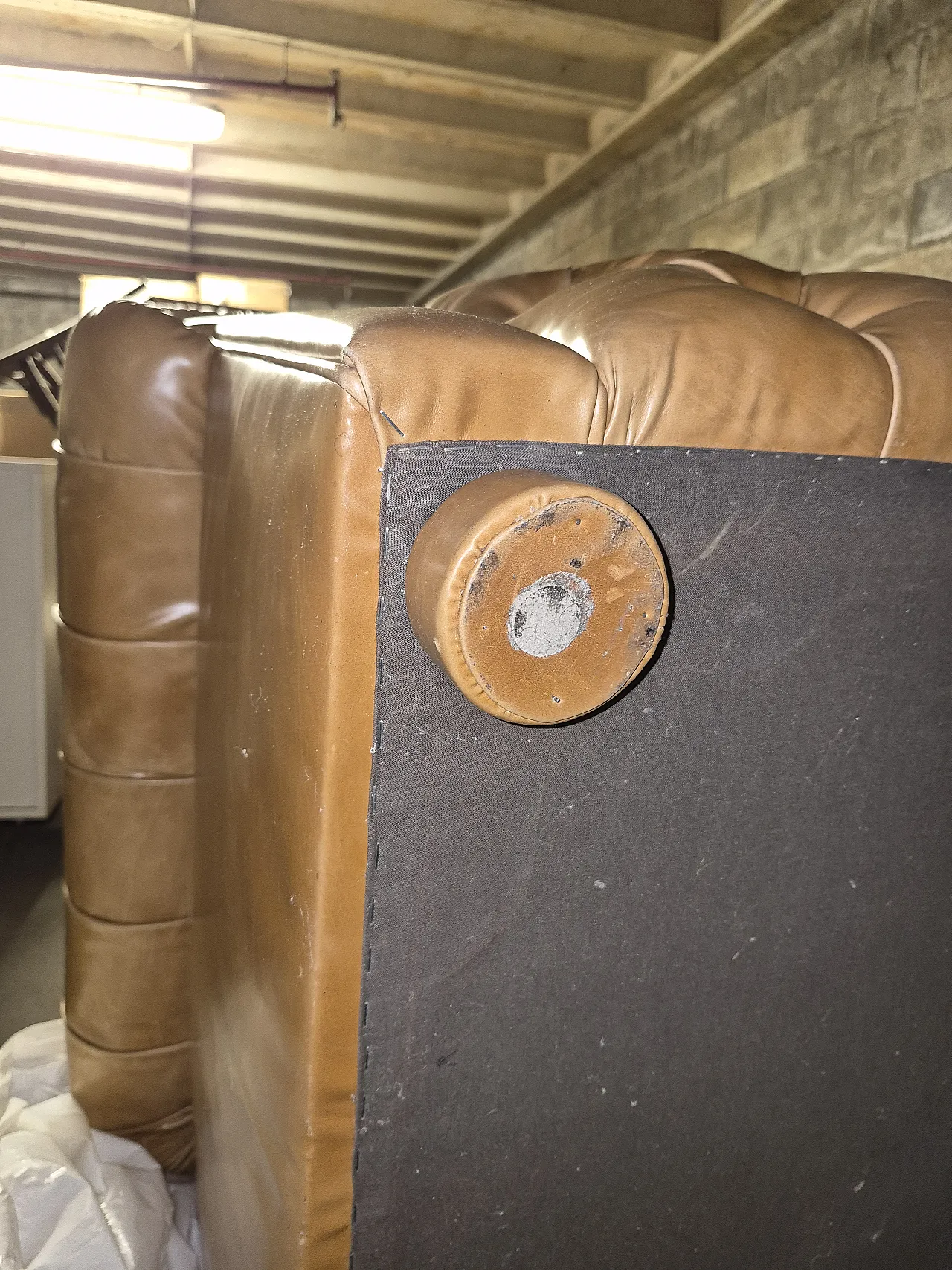 Coppia di divani Chesterfield a 2 posti, anni '80 4