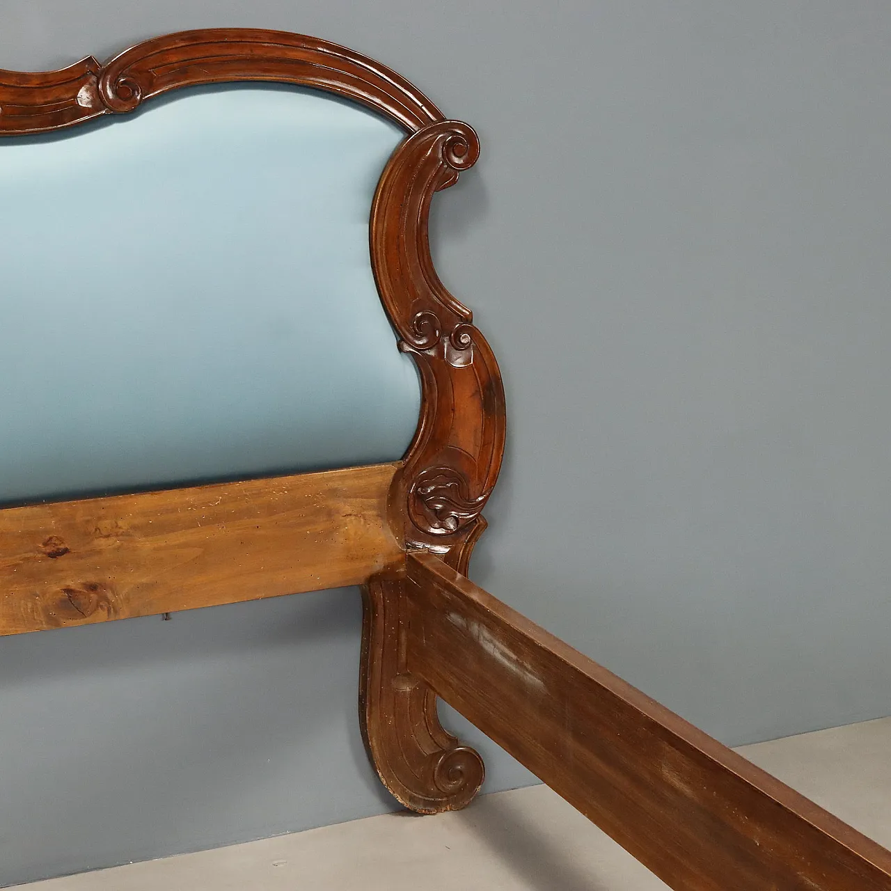 Louis Philippe walnut bed with scroll and curl carvings, 19th century 4