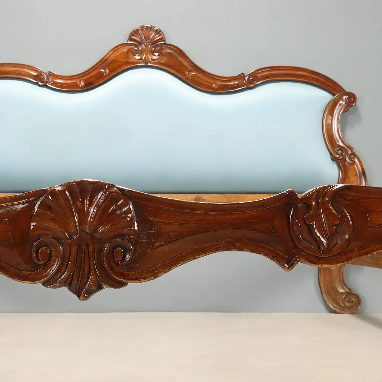 Louis Philippe walnut bed with scroll and curl carvings, 19th century 7