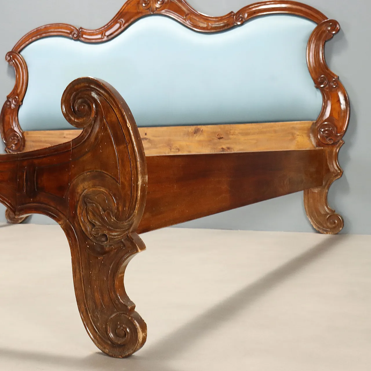 Louis Philippe walnut bed with scroll and curl carvings, 19th century 8